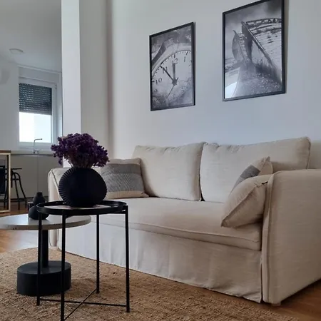 Sara With Sea View Apartment Murter